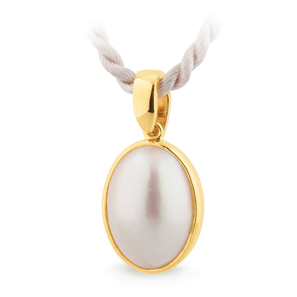 Mabe Pearl Pendant in 9ct Yellow Gold